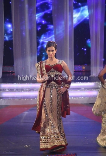 archana-kocchar-rajiv-gandhi-awards-fashion-show-31.jpg