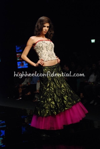 11-vikram-phadnis-chivas-fashion-tour-mumbai.jpg