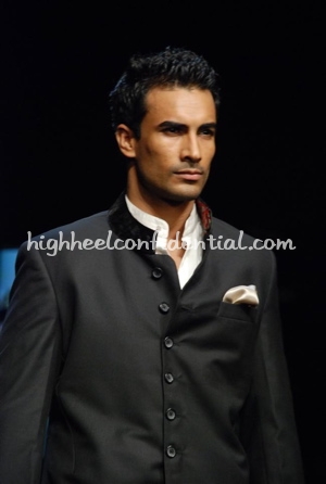 18-raghuvendra-rathore-chivas-fashion-tour-mumbai.jpg