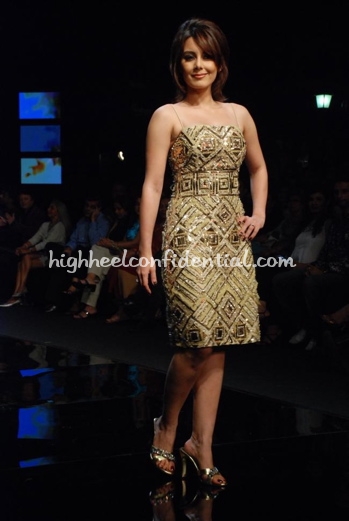 8-vikram-phadnis-chivas-fashion-tour-mumbai.jpg