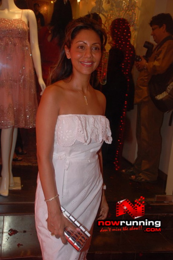 gauri-khan-anna-singh-store-launch-1.jpg