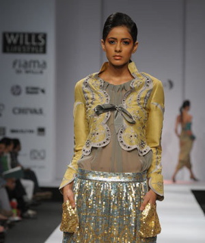 10-pankaj-and-nidhi-wlifw-spring-09.jpg