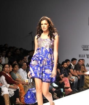 2-charu-parashar-spring-09-wlifw.jpg