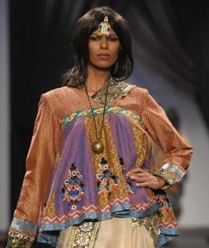 2-vikram-phadnis-wlifw-spring-09.jpg