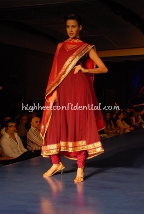 20-maheka-mirpuri-fashion-show.jpg