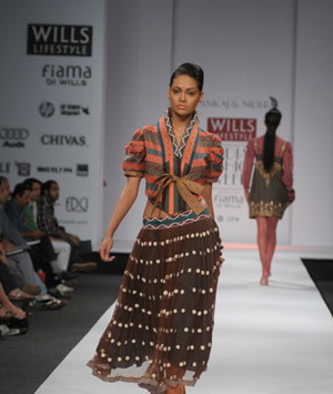 3-pankaj-and-nidhi-wlifw-spring-09.jpg