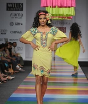 3-rina-dhaka-wlifw-spring-09.jpg