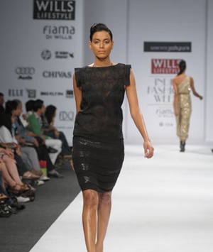 4-namrata-joshipura-wlifw-spring-09.jpg