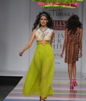 4-rina-dhaka-wlifw-spring-09.jpg