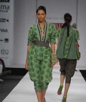 5-pankaj-and-nidhi-wlifw-spring-09.jpg