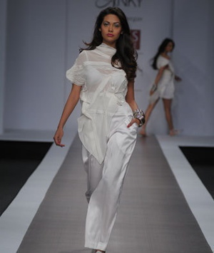 6-anjana-bhargav-wlifw-spring-09.jpg