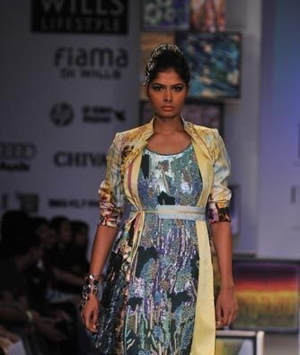 6-geisha-by-paras-and-shalini-spring-09-wlifw.jpg