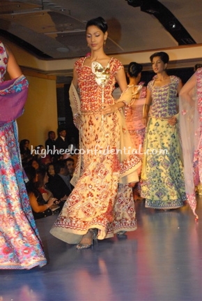 6-maheka-mirpuri-fashion-show.jpg