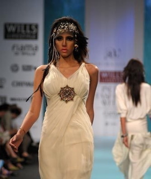 9-asheema-and-leena-wlifw-spring-09.jpg