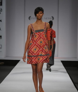 9-pankaj-and-nidhi-wlifw-spring-09.jpg