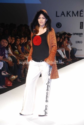 asmita-marwah-lfw-fall-09-1.jpg