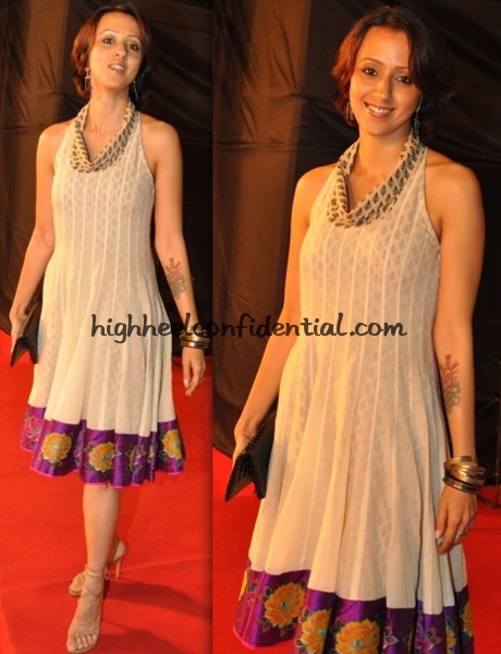 airtel-mirchi-music-awards-ishita-arun-manish-malhotra-dress