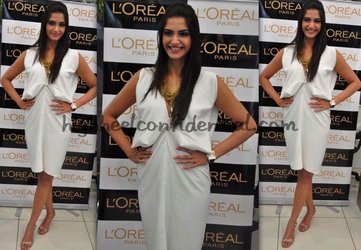 sonam-kapoor-loreal-golden-girl-launch