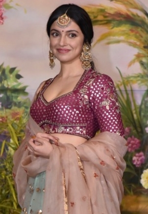 Divya Khosla Kumar Wears Anju Modi To Sonam Kapoor-Anand Ahuja Wedding ...