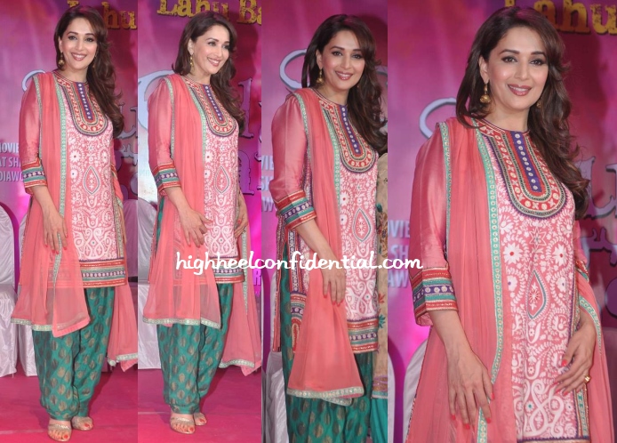 madhuri-dixit-pankaj-nidhi-gulaab-gang-press-meet