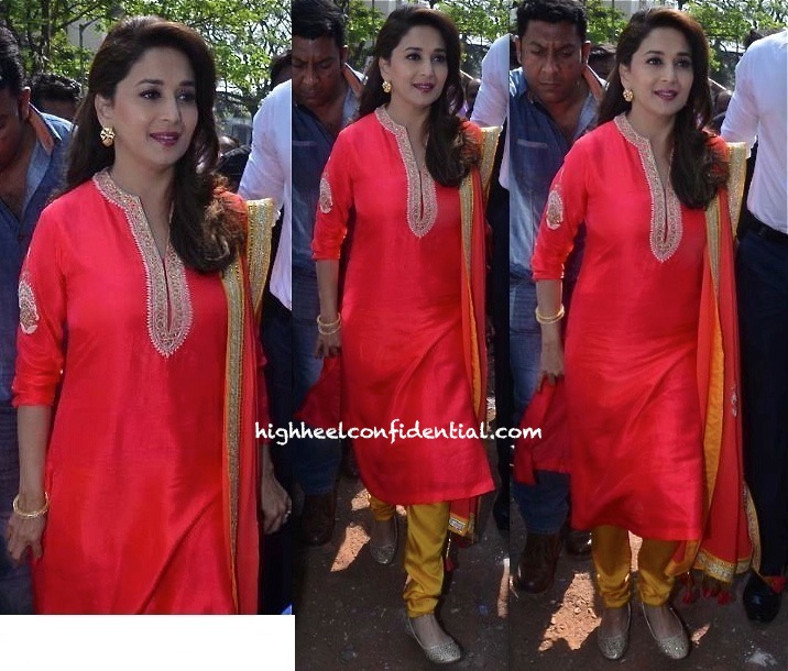 Madhuri Dixit In Nikasha At An Education For Kids Event -1