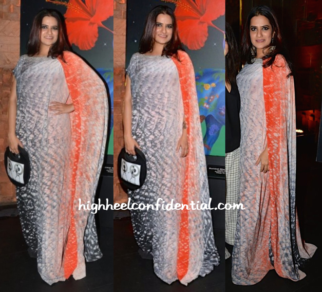 sona mohapatra in sailex At 'In an Artist’s Mind V', An Art Exhibit