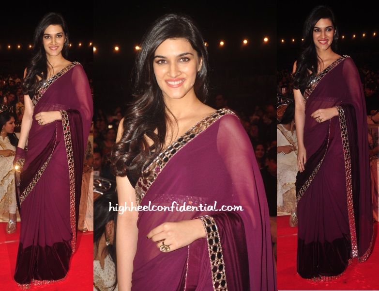 kriti-sanon-police-umang-show-manish-malhotra