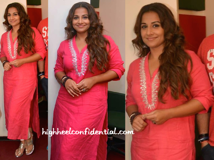 Vidya Balan in Anita Dongre at Hamari Adhuri Kahani Promotions on Radio Mirchi-1