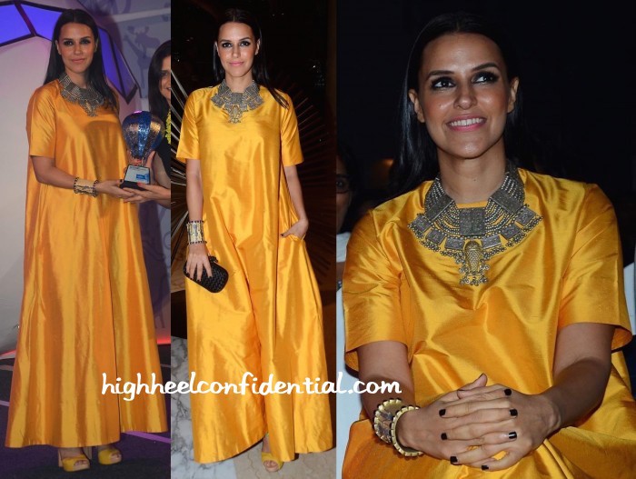 Neha-Dhupia-In-Payal-Khandwala-At-Lonely-Planet-Awards-2015-1-700x527