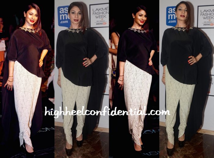 Tanishaa Mukerji In Payal Singhal At Lakme Fashion Week Winter:Festive 2015-2