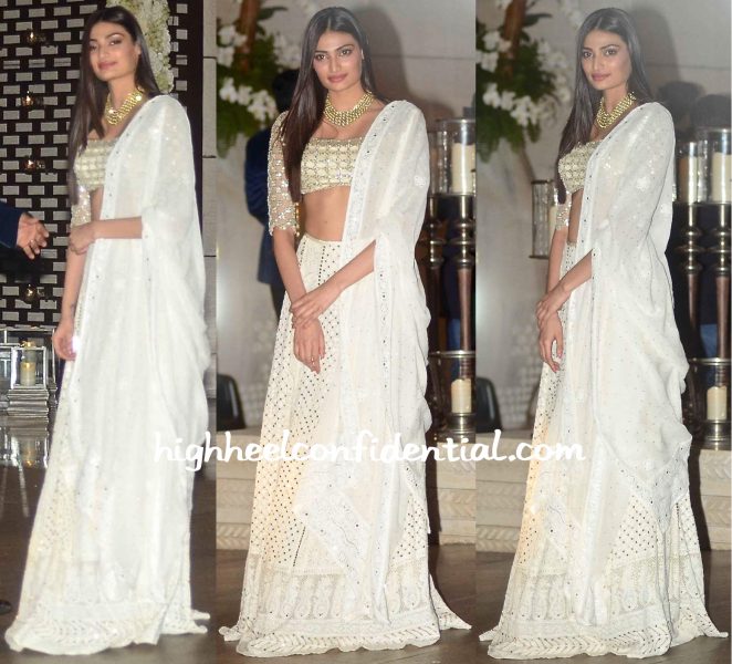 Athiya Shetty Wears Abu Jani Sandeep Khosla To Ambani Bash-1