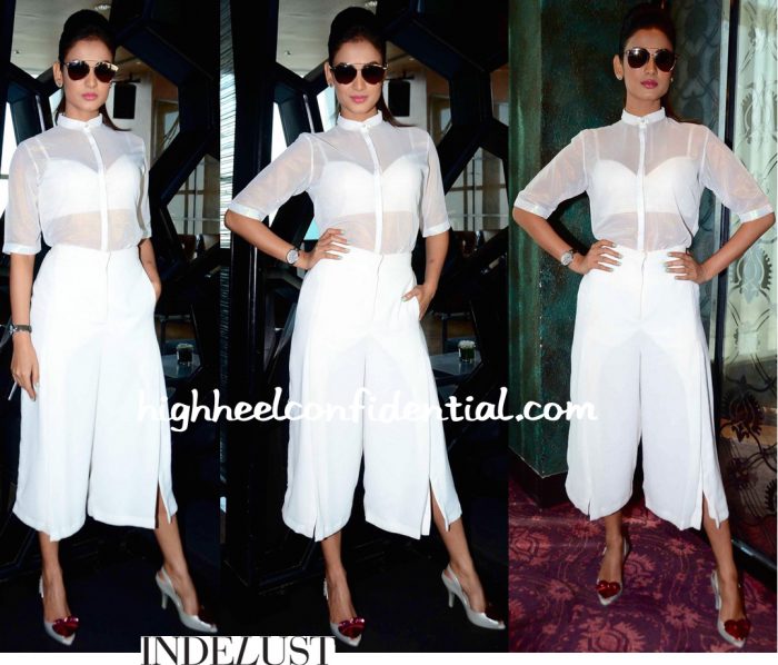 Sonal Chauhan Wears Nishka Lulla To Lakme Fashion Week Model Auditions-1