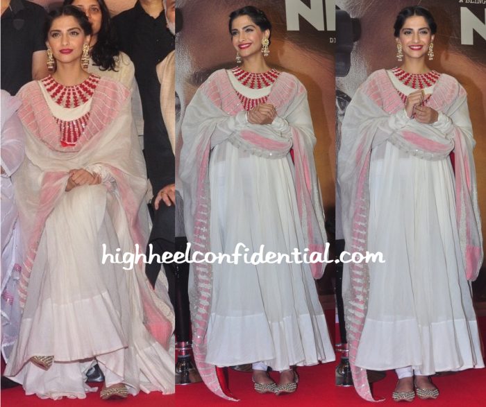 Sonam Kapoor In Anamika Khanna At Neerja Promotions-2