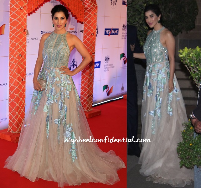 sophie-choudry-manish-malhotra-charity-dinner-gala-royal-visit