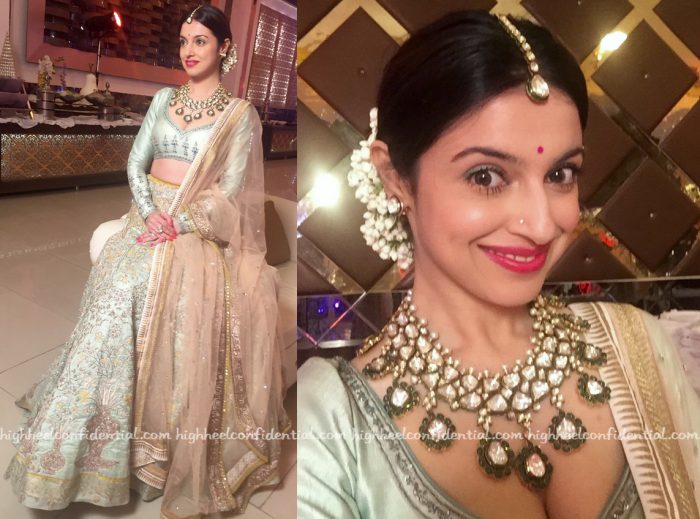 Divya Khosla Kumar In Anju Modi At A Wedding