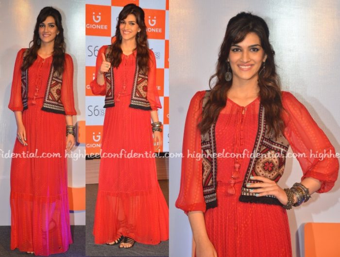 kriti-sanon-label-ritu-kumar-gionee-launch