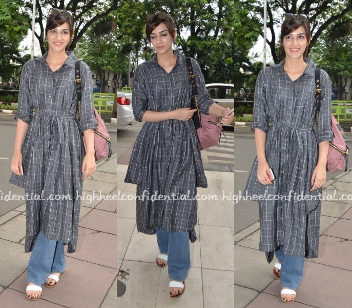 kriti-sanon-chola-mumbai-airport