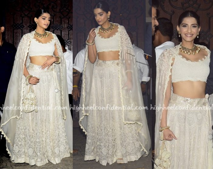 sonam-kapoor-anamika-khanna-diwali-party