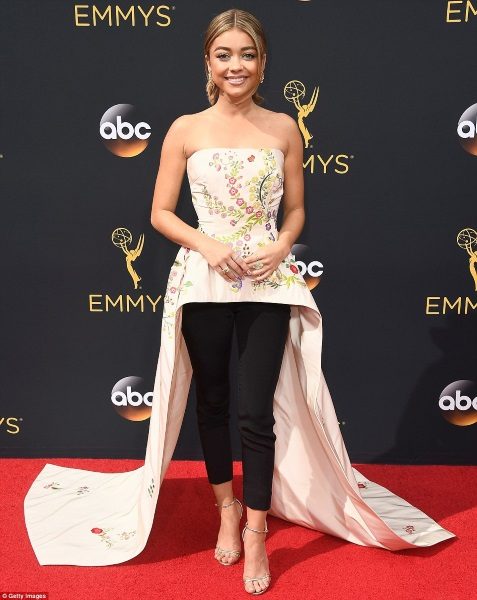 sarah-hyland-emmy